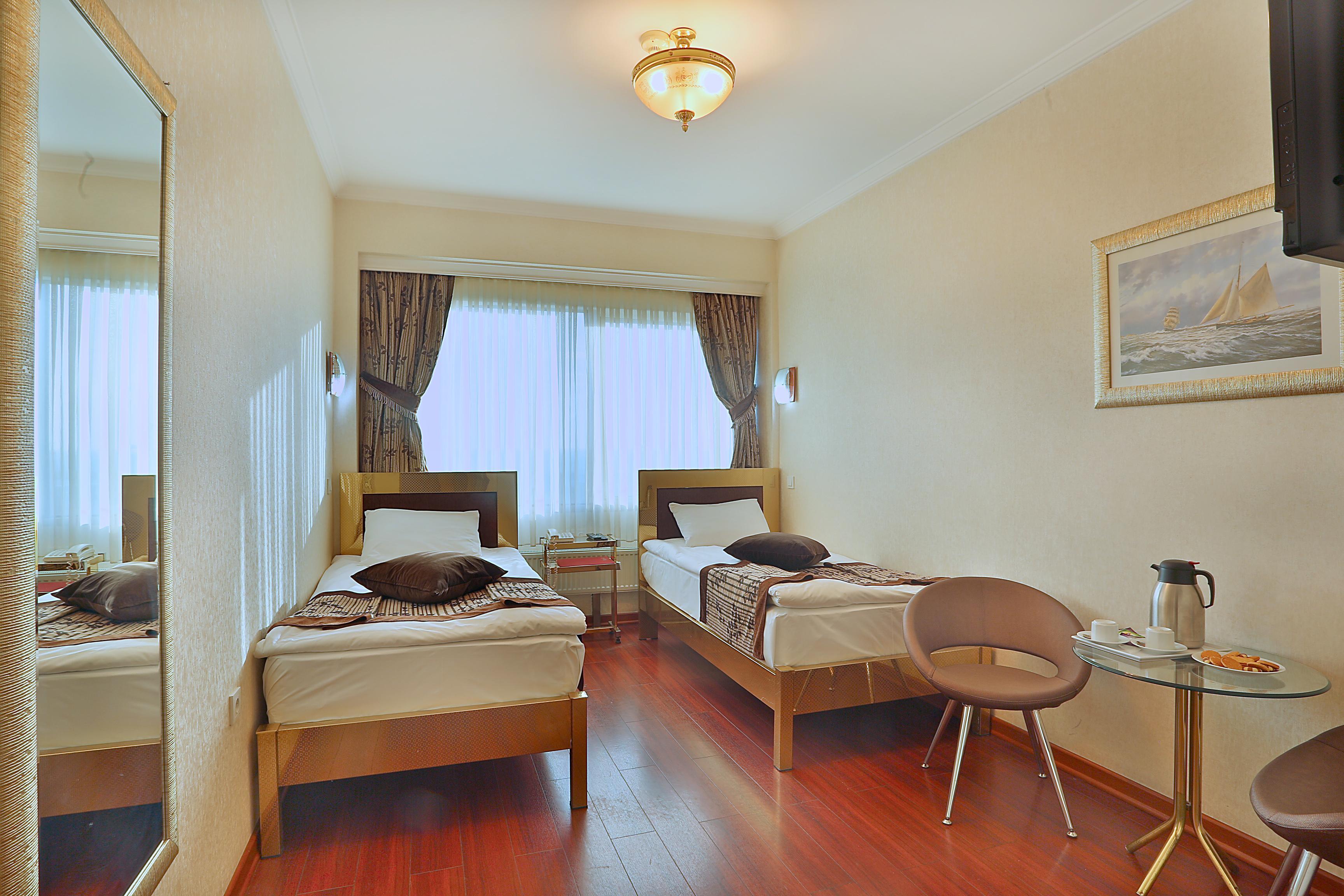 Grand Madrid Hotel Istanbul Ngoại thất bức ảnh